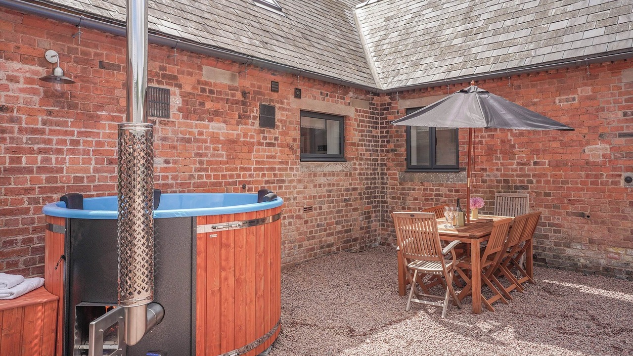 Photo of Others in Huntley