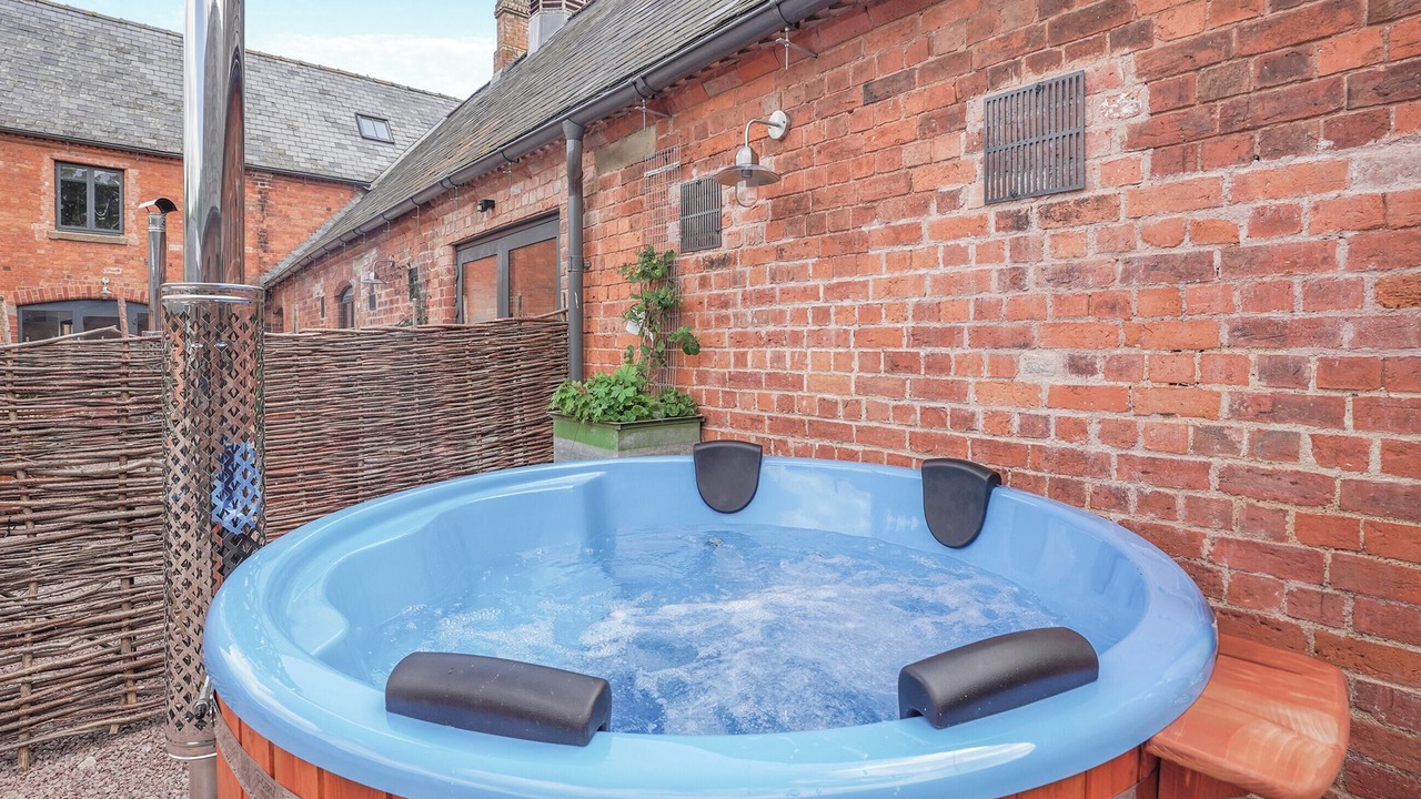 Photo of Others in Huntley