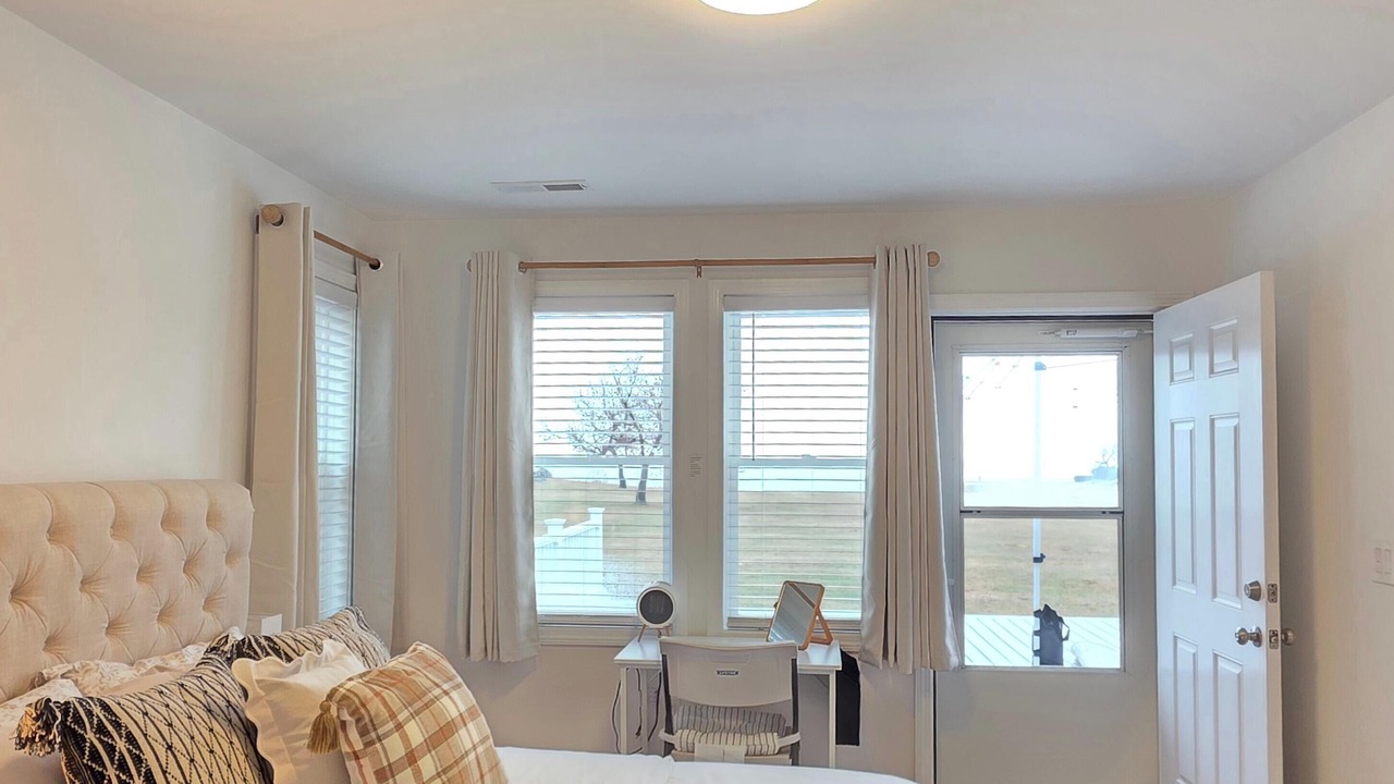 Photo of Bedroom in Greenbush