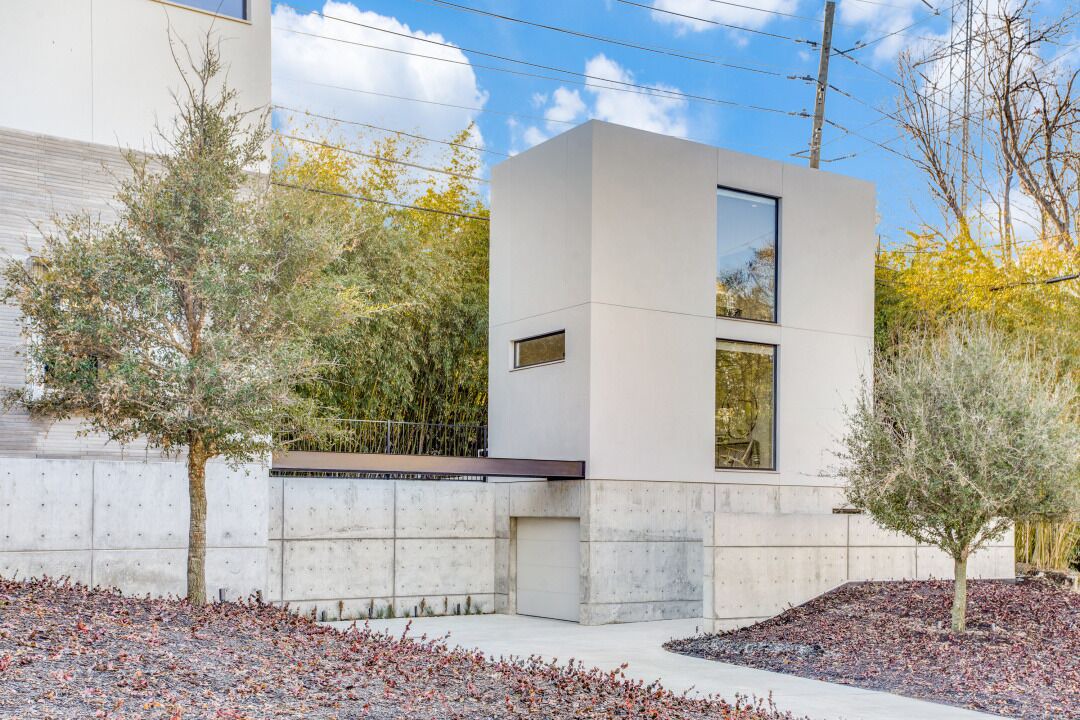 Photo of Outdoor in Oak Lawn