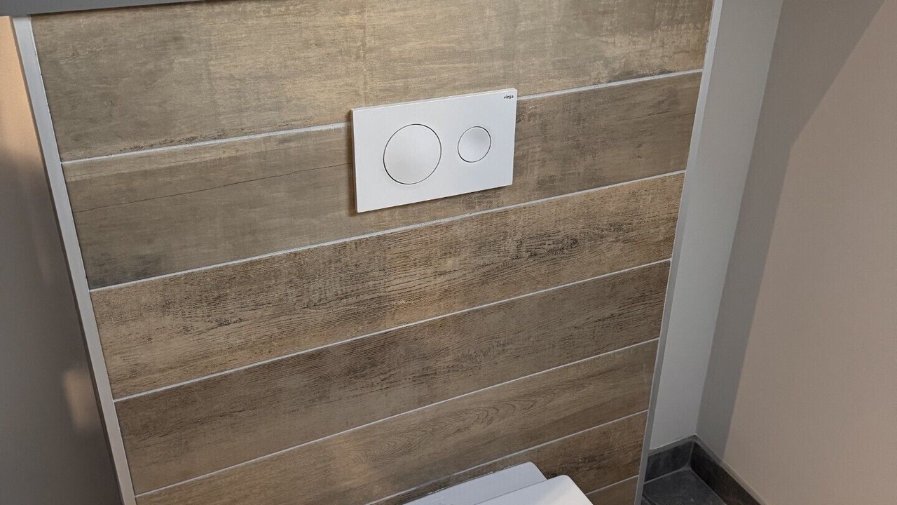Photo of Bathroom in Fontenay-le-Pesnel
