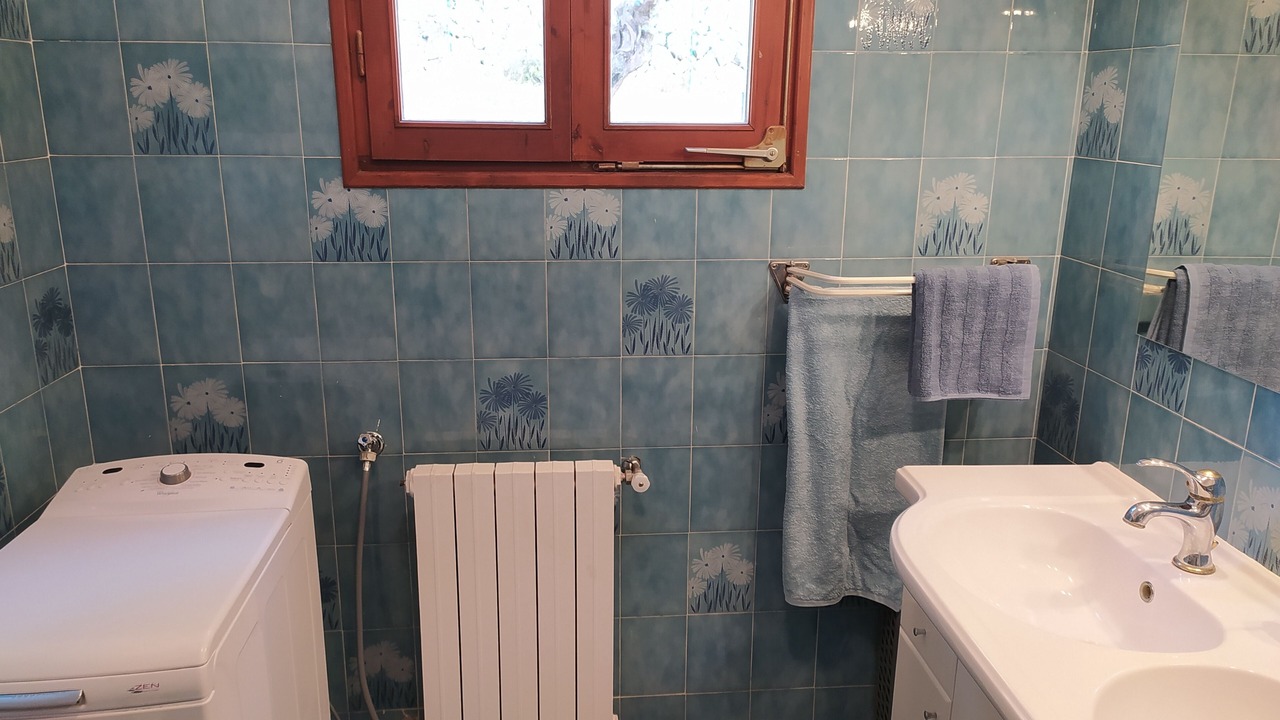 Photo of Bathroom in Manosque