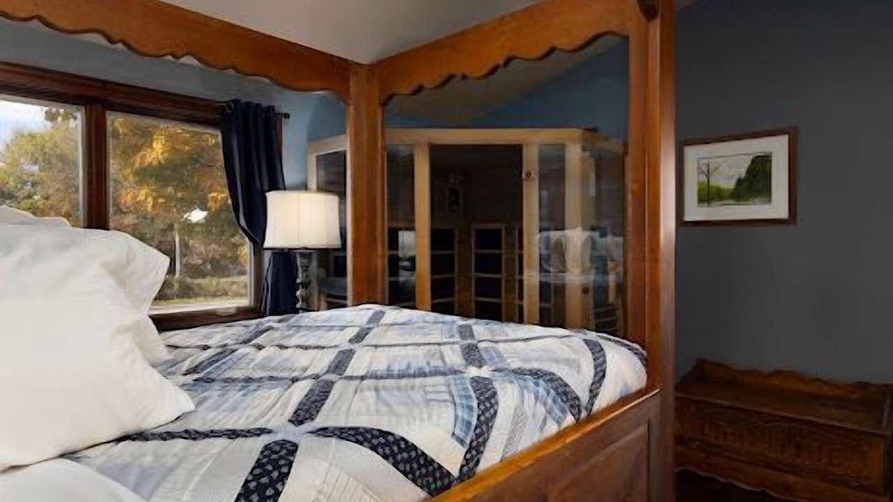 Photo of Bedroom in Burdett