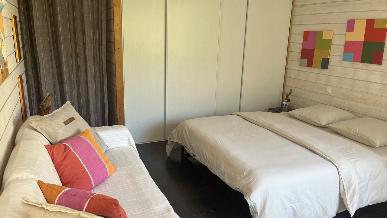 Photo of Bedroom in Plougoumelen