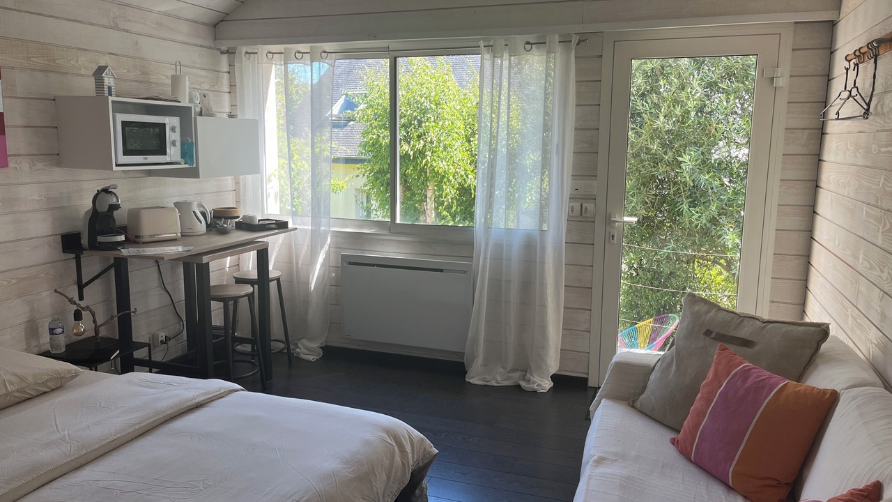 Photo of Bedroom in Plougoumelen