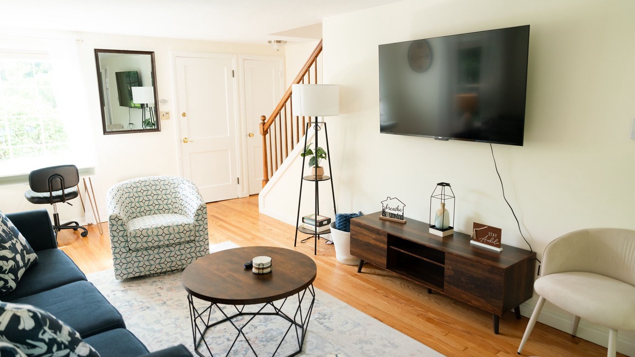 Photo of Livingroom in Eastside