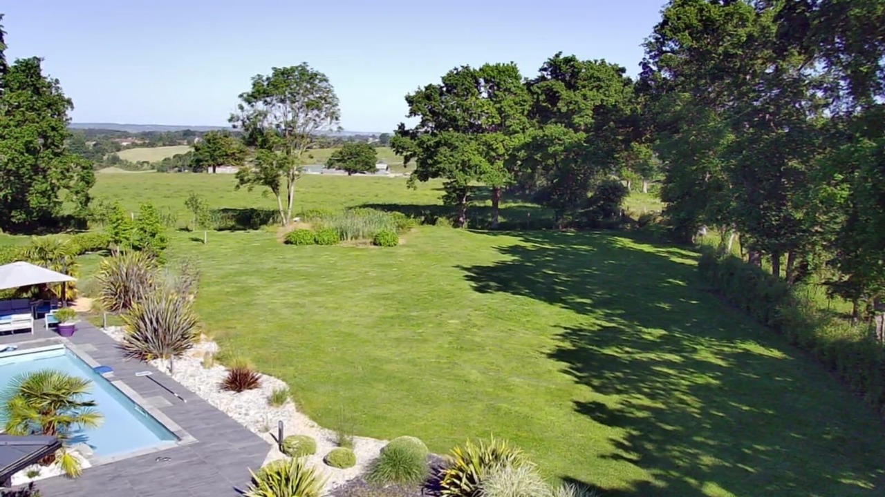 Photo of Outdoor in Janville