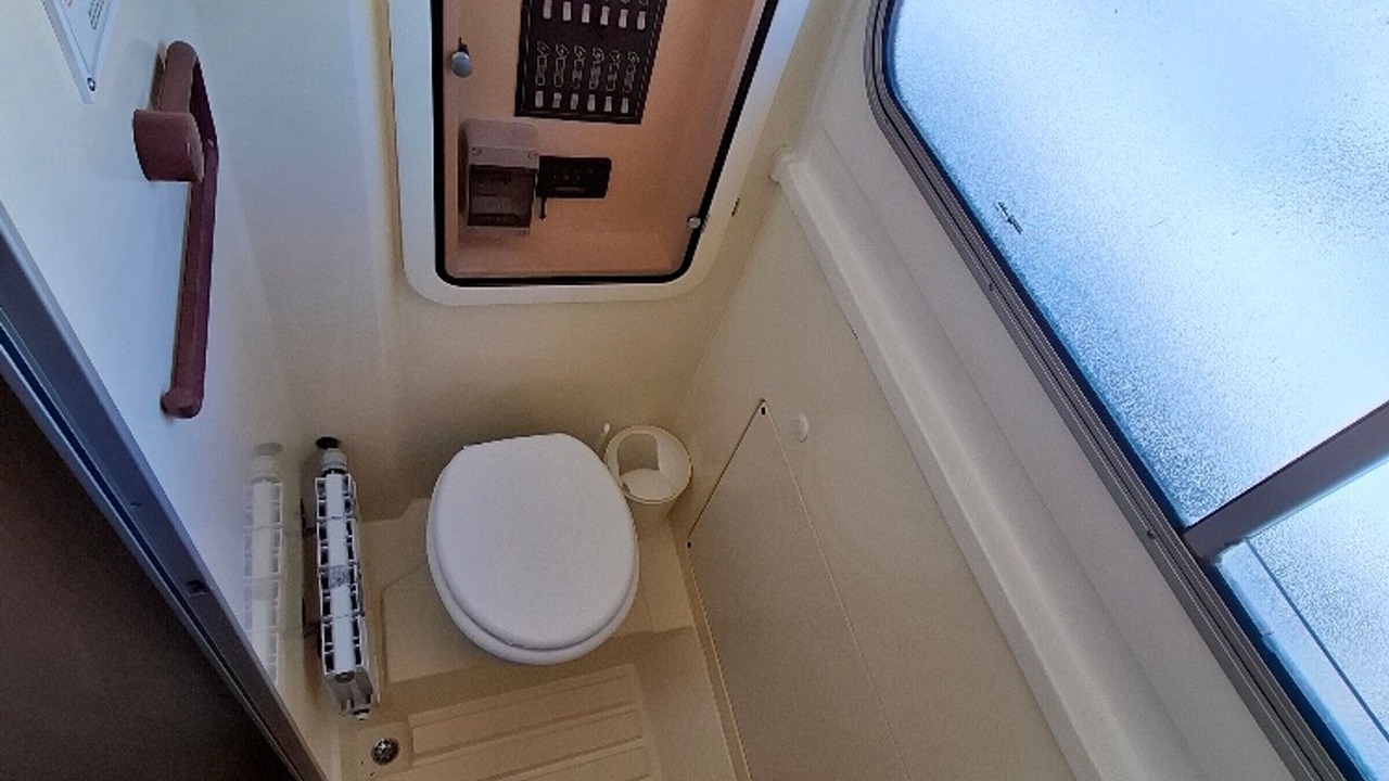 Photo of Bathroom in Chenille-Change