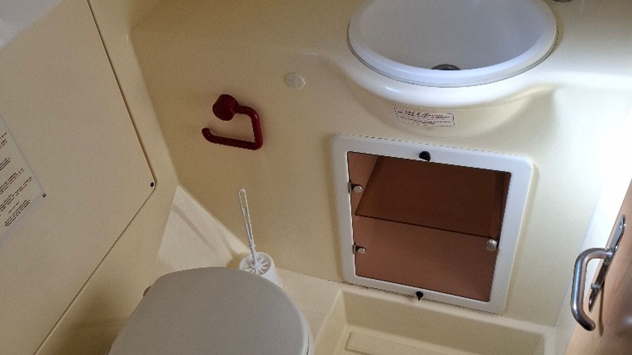 Photo of Bathroom in Chenille-Change