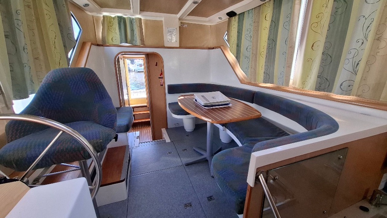 Photo of Others in Chenille-Change