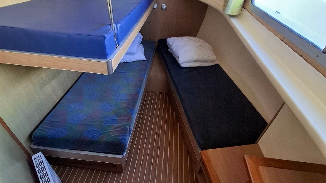 Photo of Bedroom in Chenille-Change