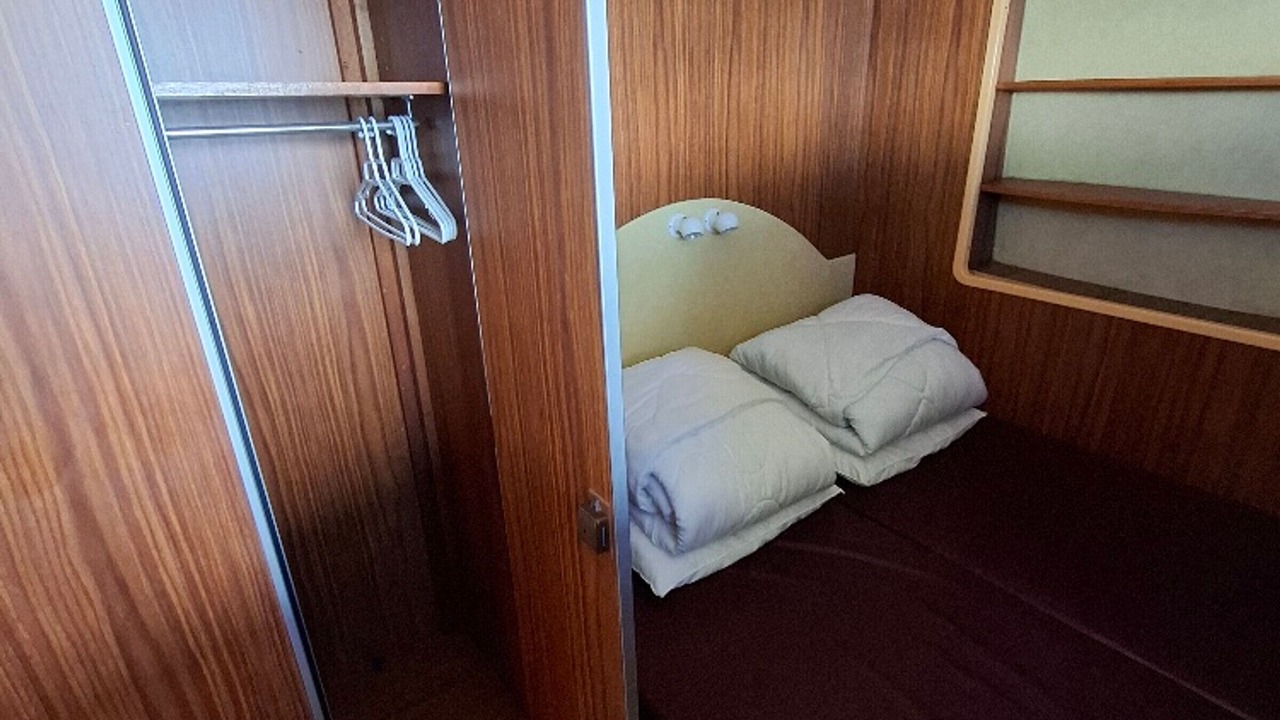 Photo of Bedroom in Chenille-Change