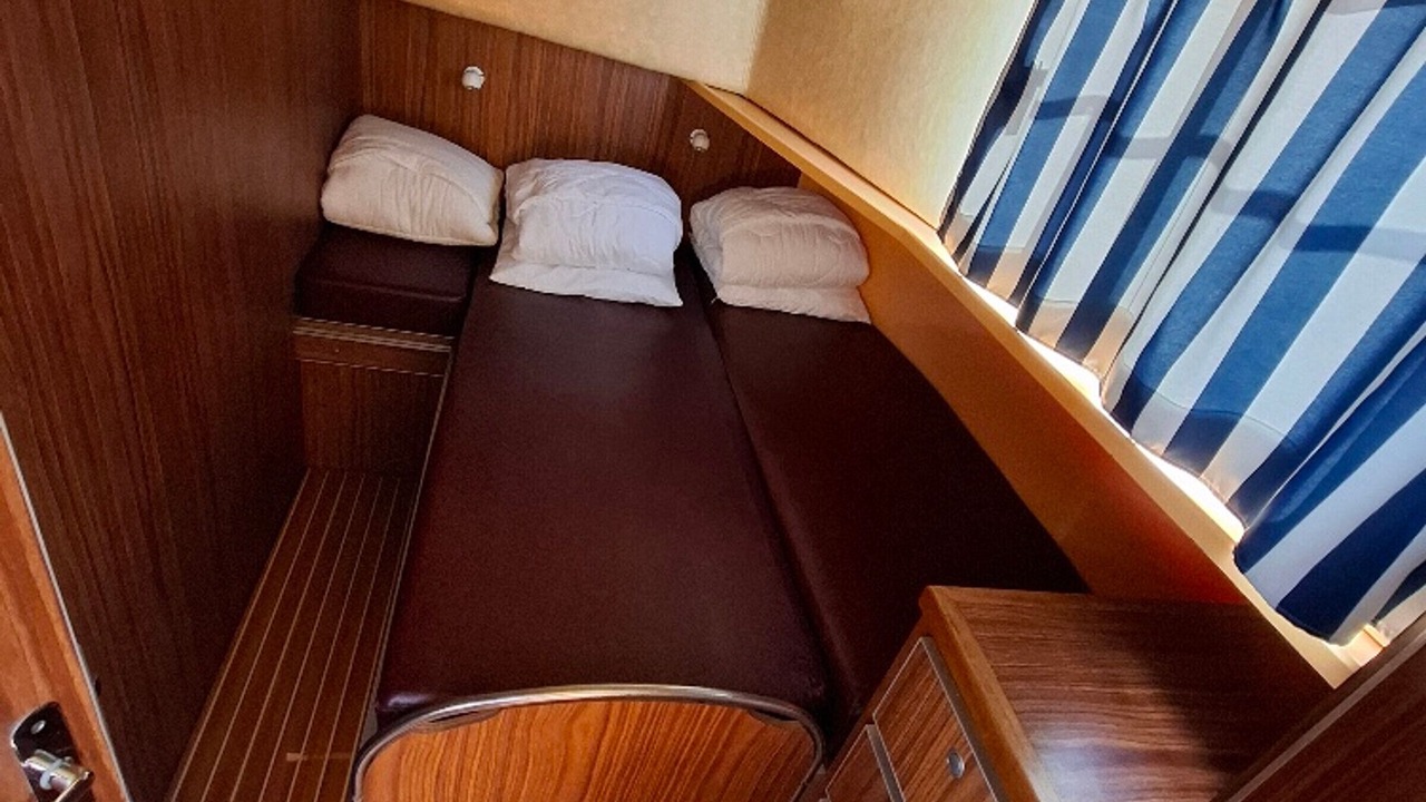 Photo of Bedroom in Chenille-Change