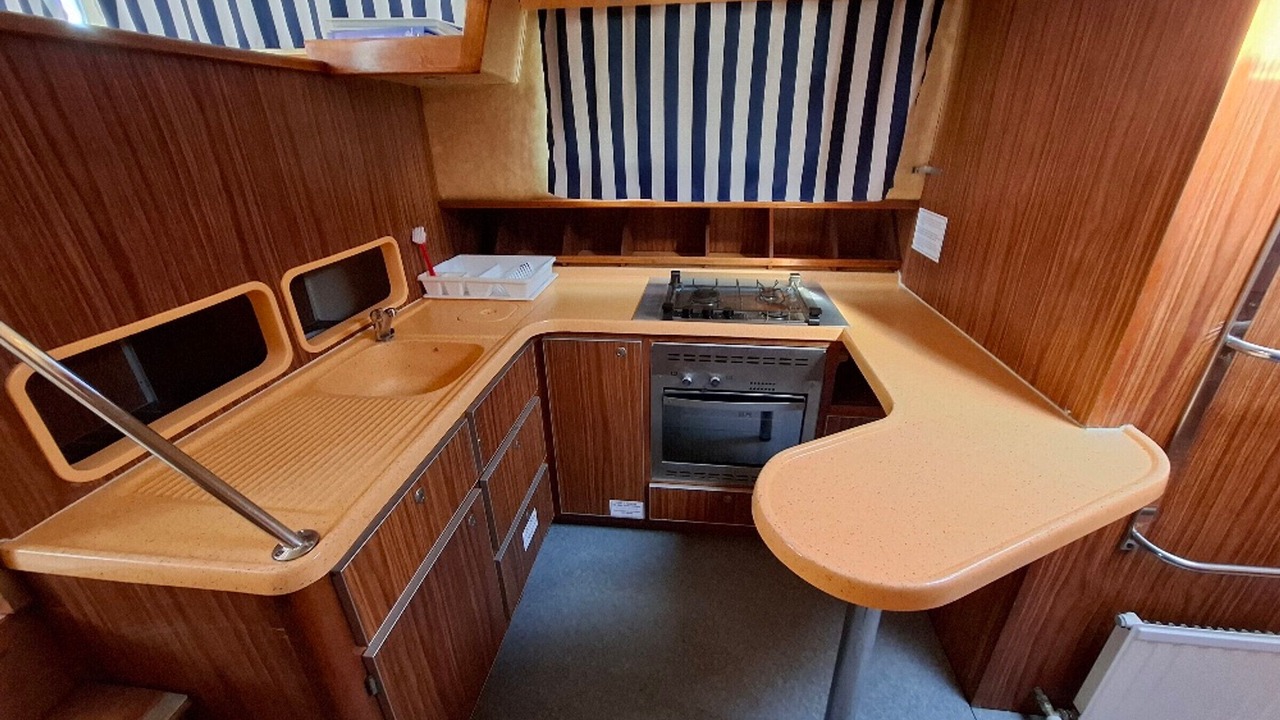 Photo of Kitchen in Chenille-Change