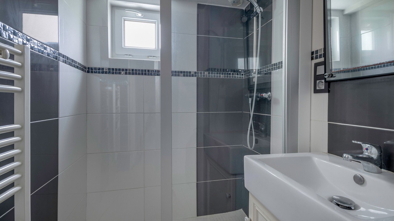 Photo of Bathroom in Saint-Michel-Chef-Chef
