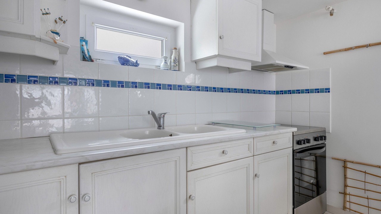 Photo of Kitchen in Saint-Michel-Chef-Chef