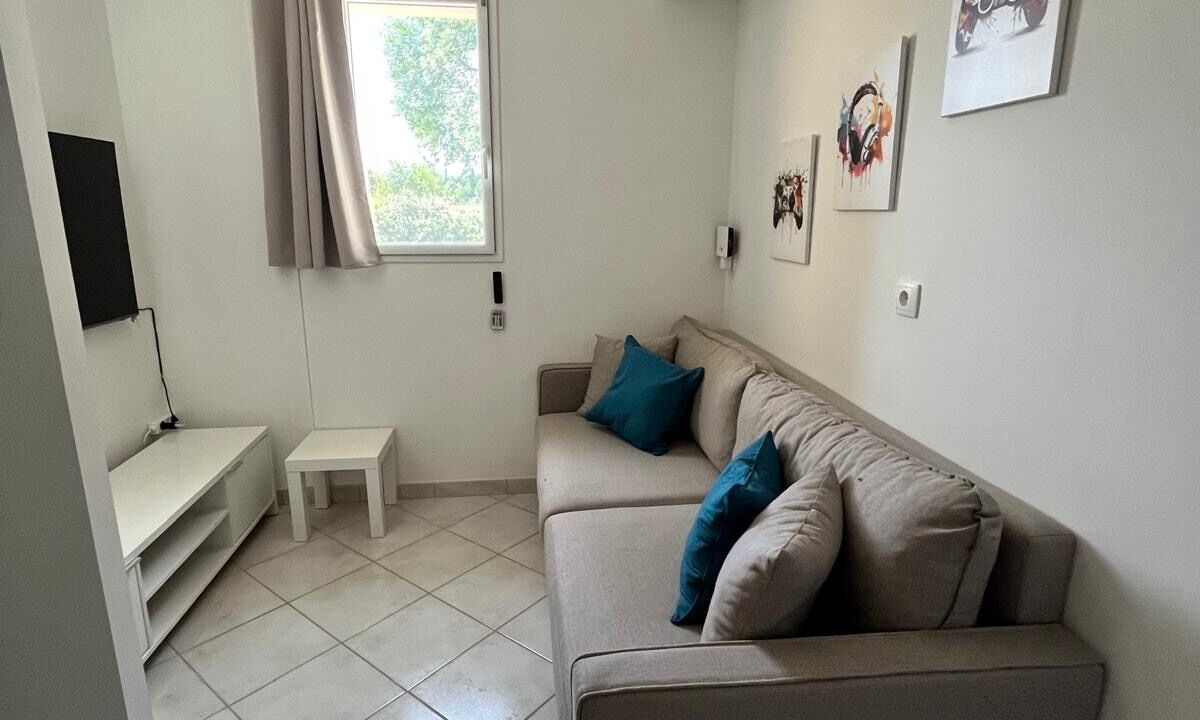 Photo of Livingroom in Roussennac