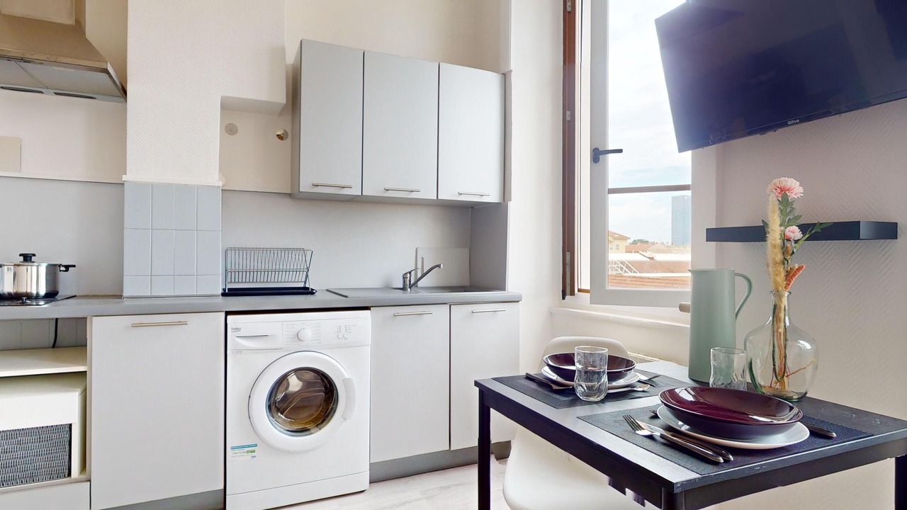 Photo of Kitchen in Republique - Tolstoi
