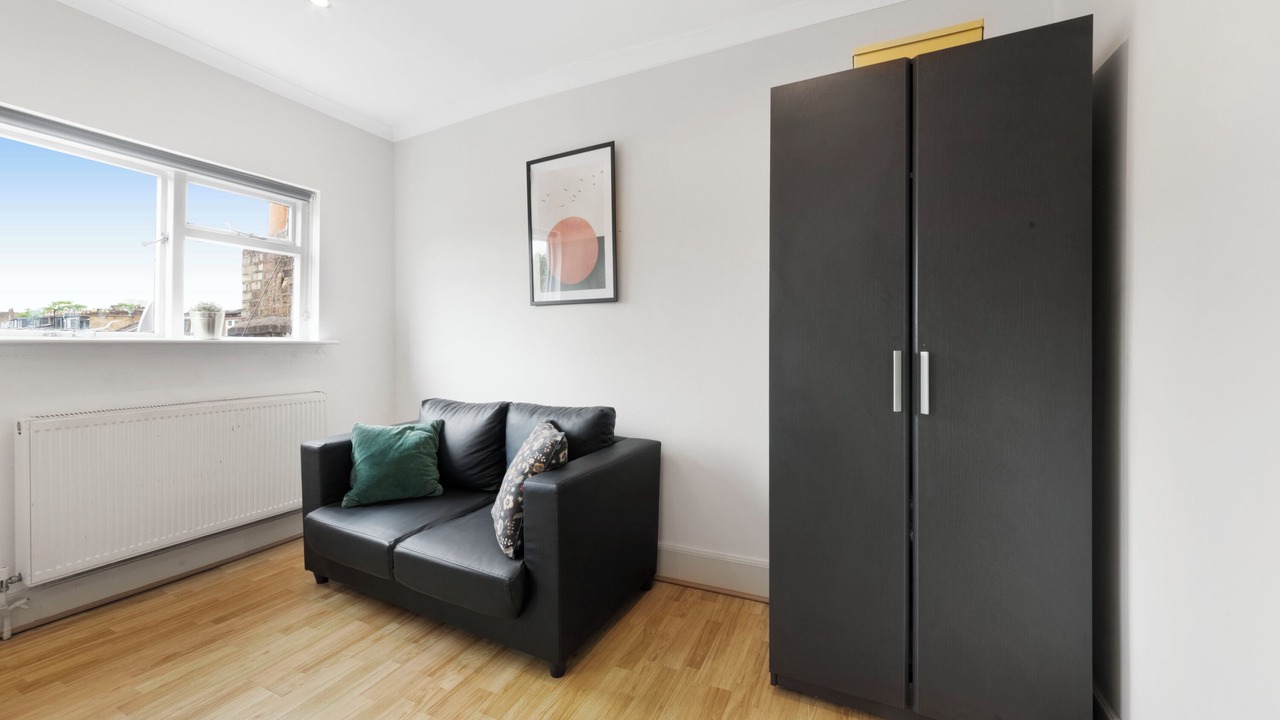 Photo of Livingroom in Tollington