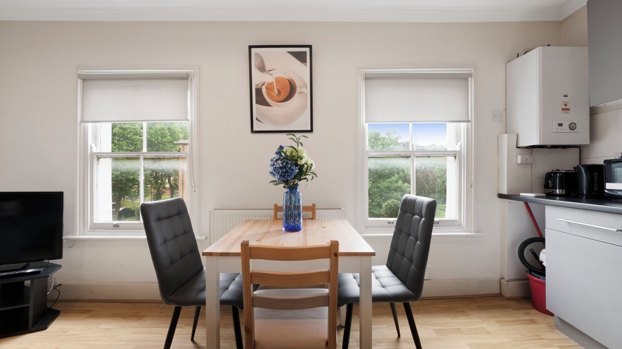 Photo of Others in Tollington