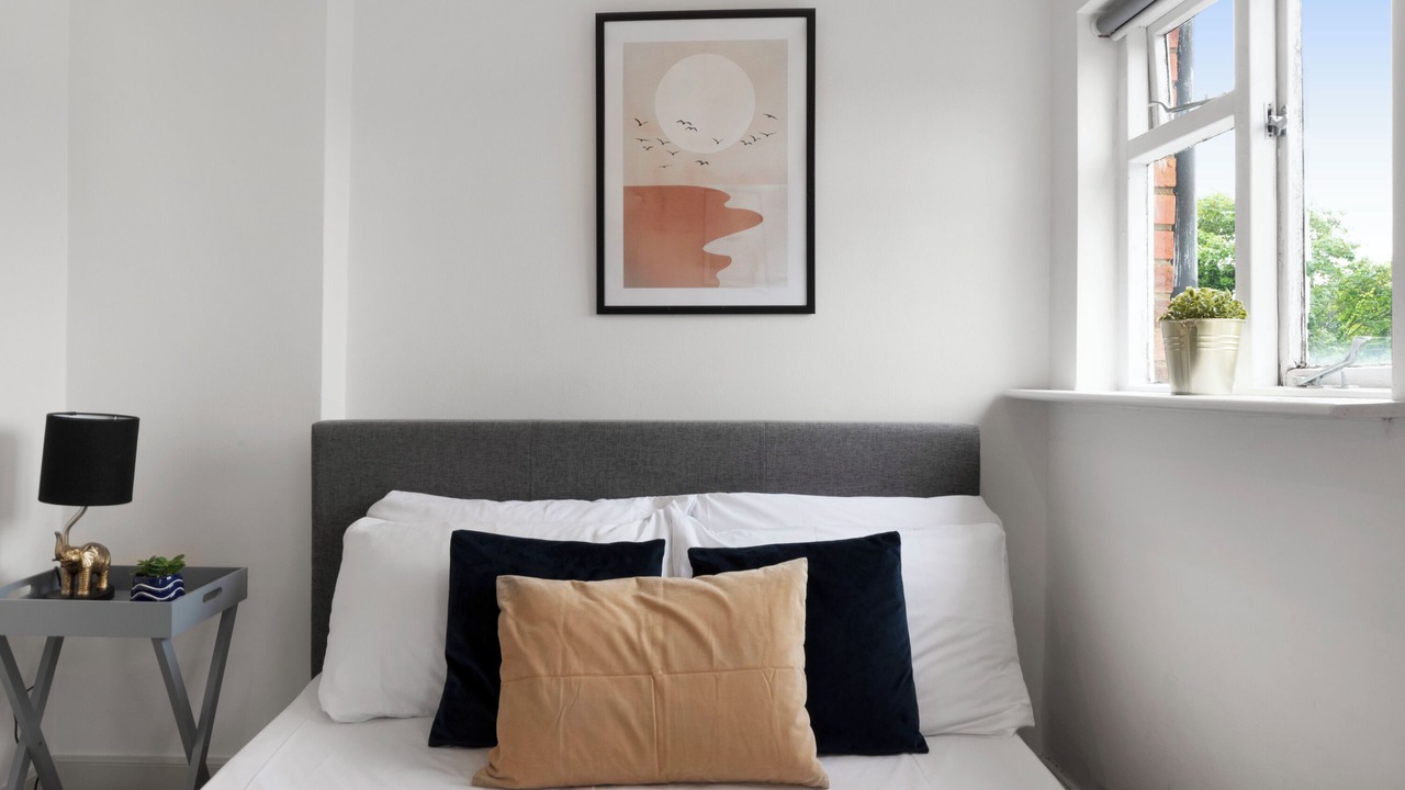 Photo of Bedroom in Tollington