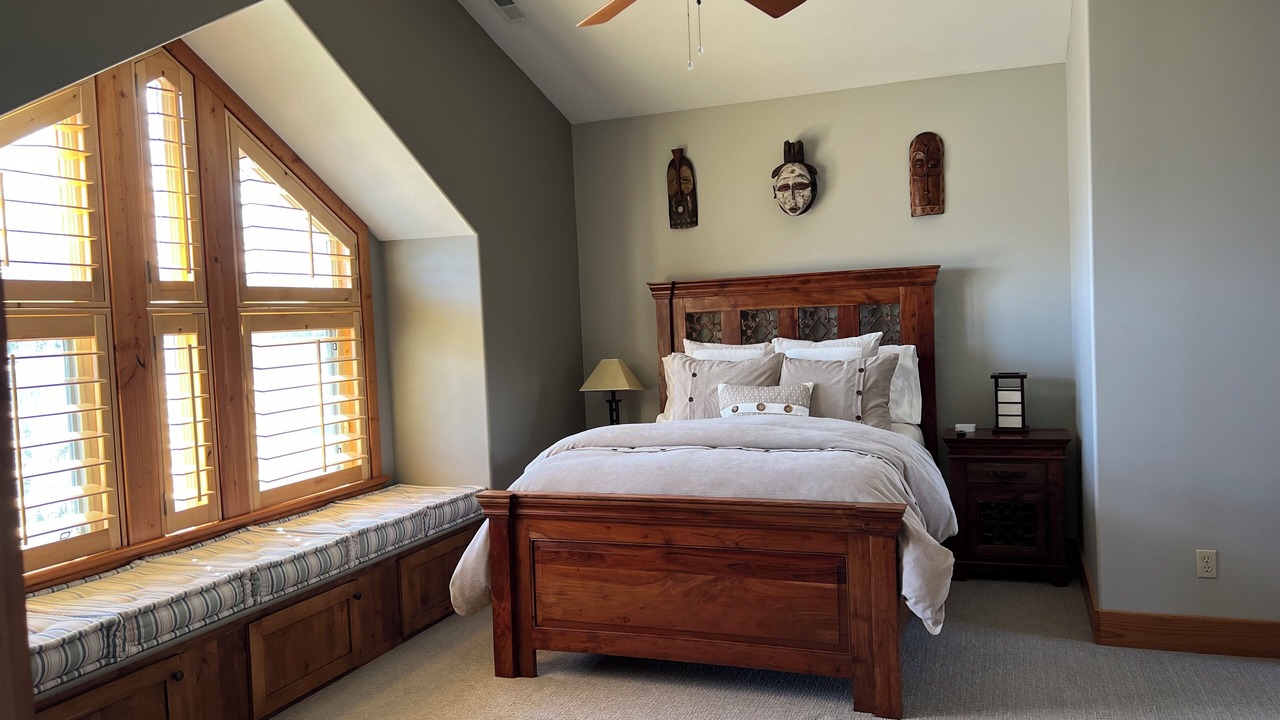 Photo of Bedroom in Mountain Green
