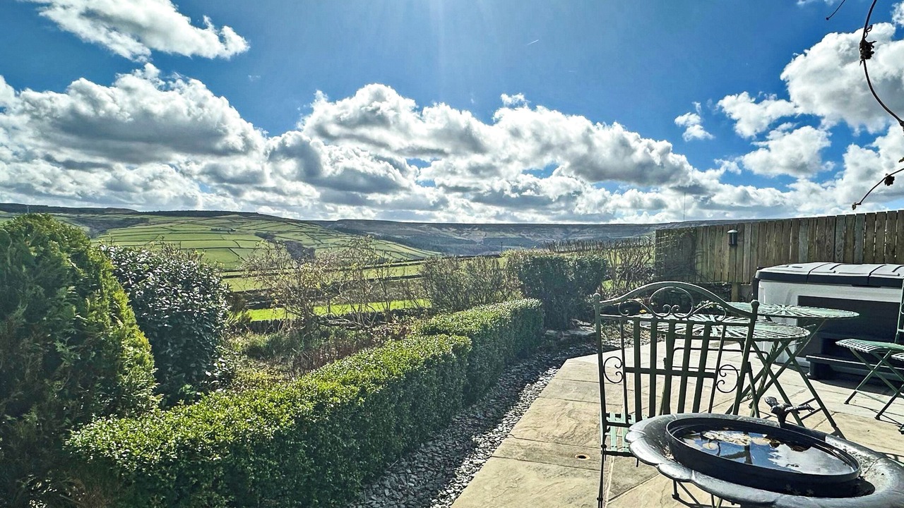 Photo of Others in Holmfirth