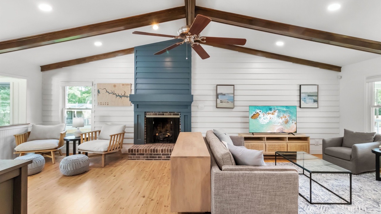Photo of Livingroom in Myrick Estates