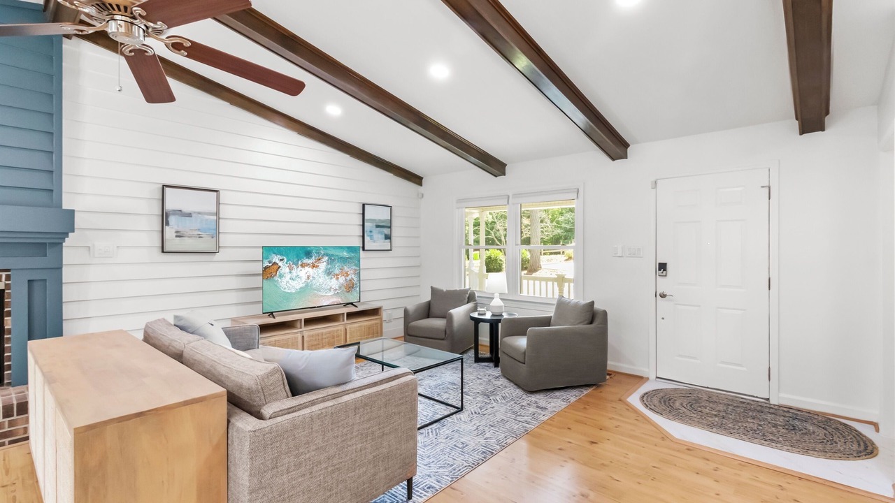 Photo of Livingroom in Myrick Estates