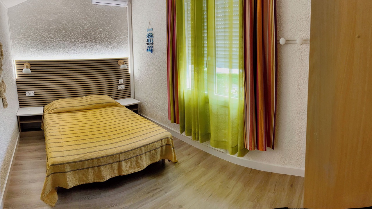 Photo of Bedroom in Saint-Cyprien Plage