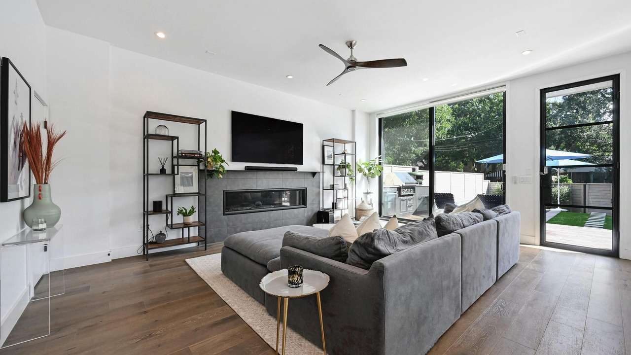 Photo of Livingroom in Zilker