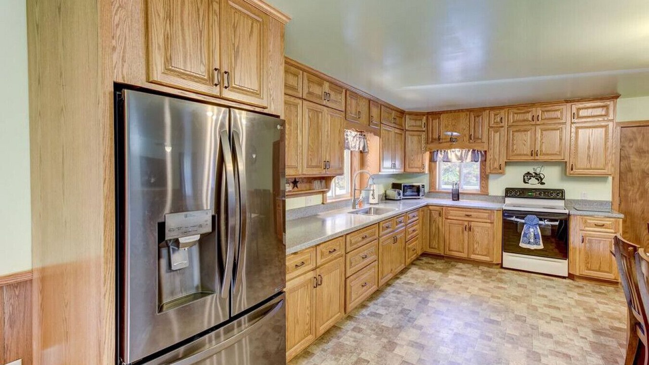 Photo of Kitchen in Salisbury Center