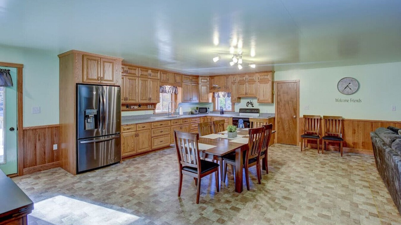 Photo of Kitchen in Salisbury Center