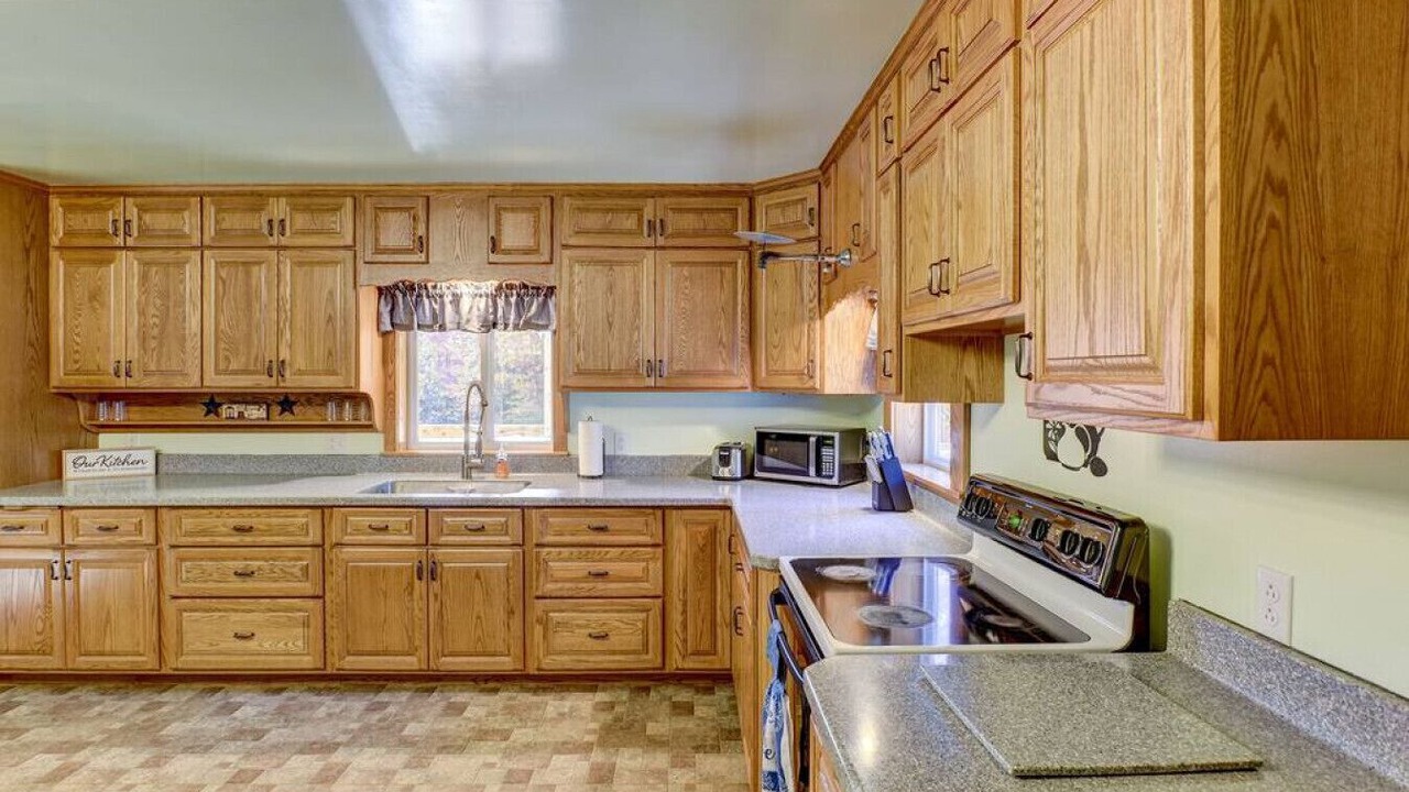 Photo of Kitchen in Salisbury Center