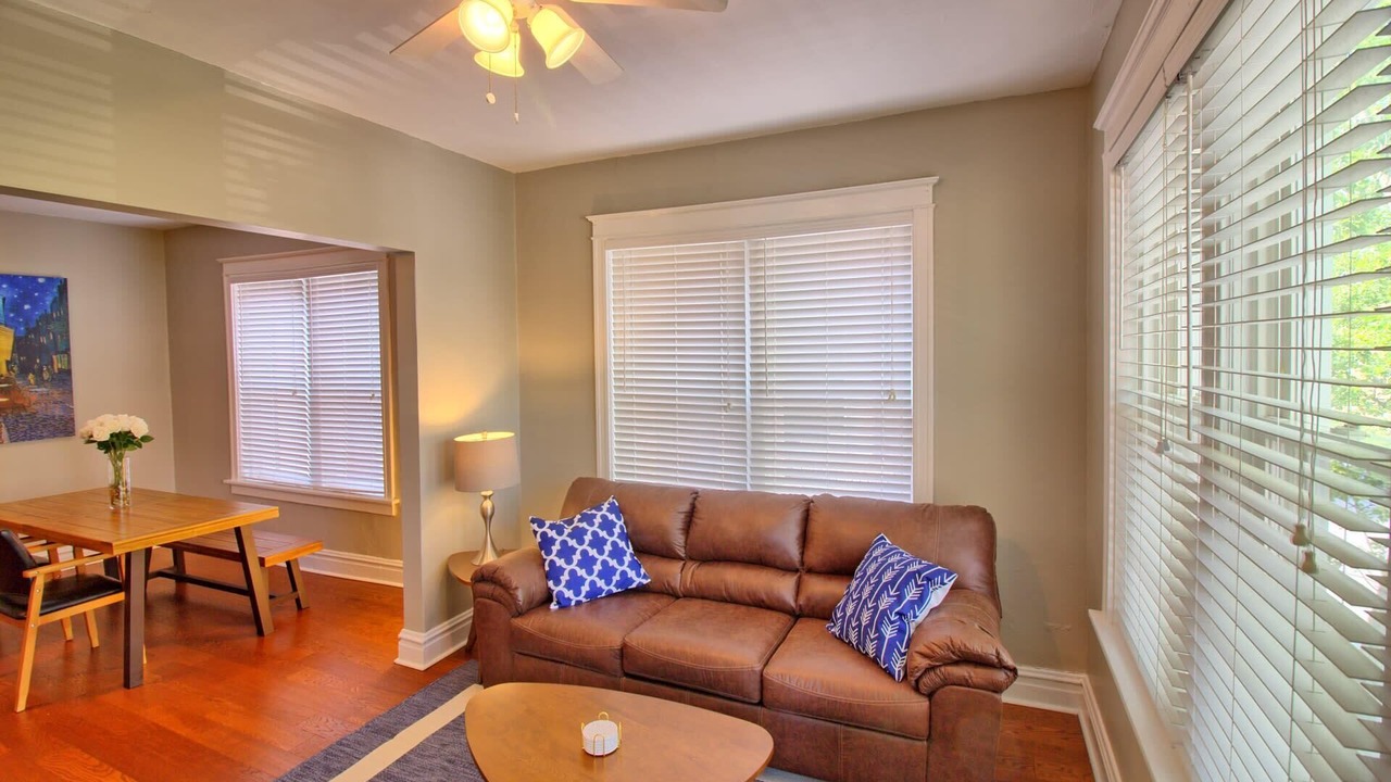 Photo of Livingroom in Tower Grove South