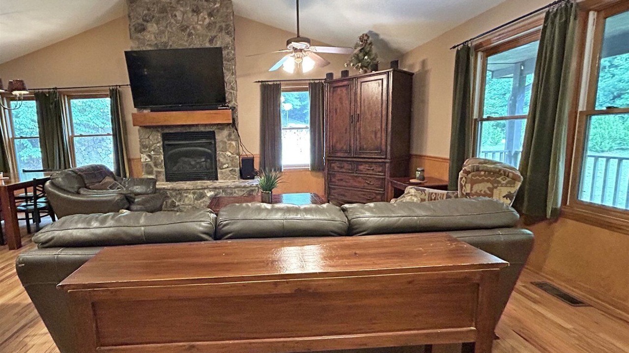Photo of Livingroom in Almond