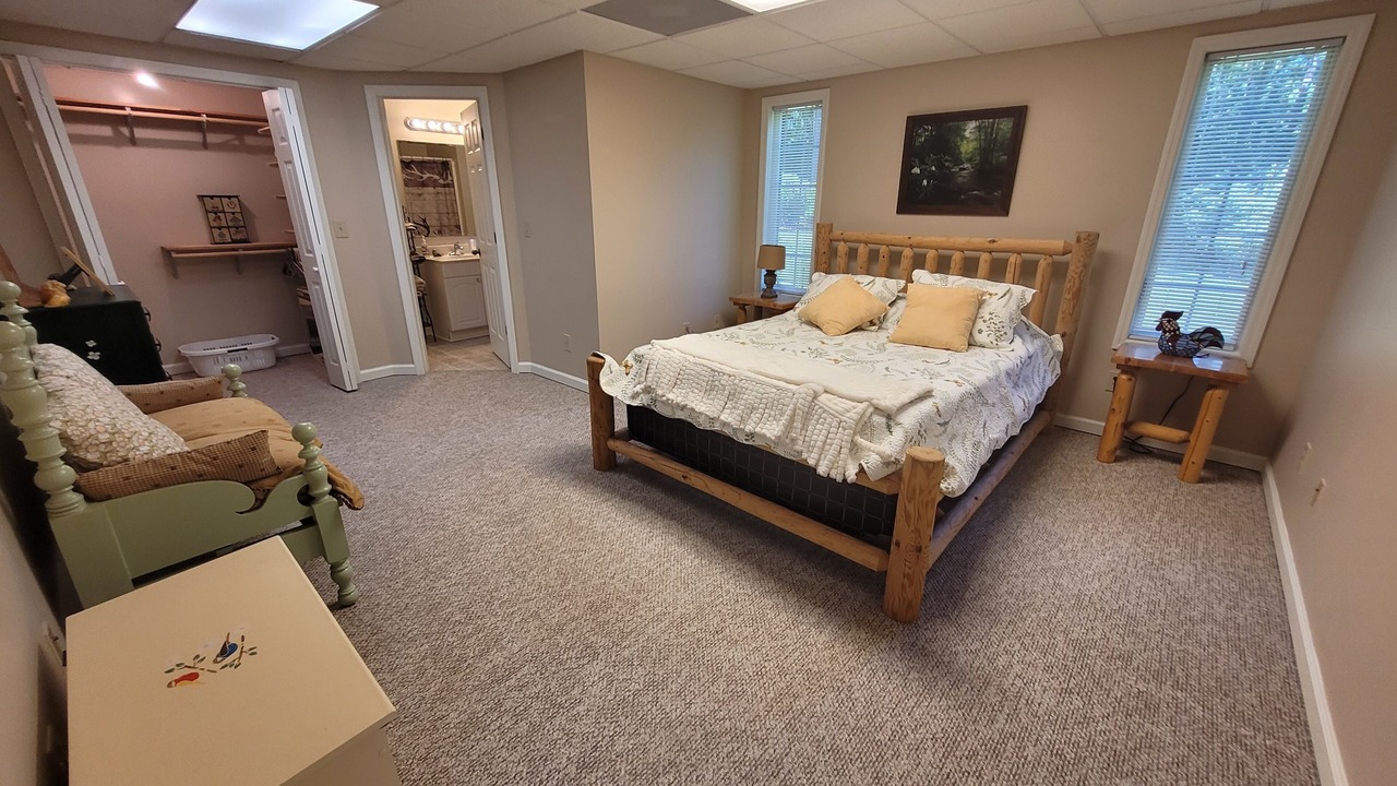 Photo of Bedroom in Blairsville