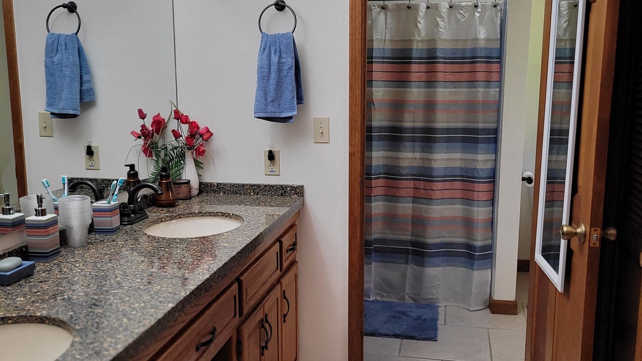 Photo of Bathroom in Blairsville