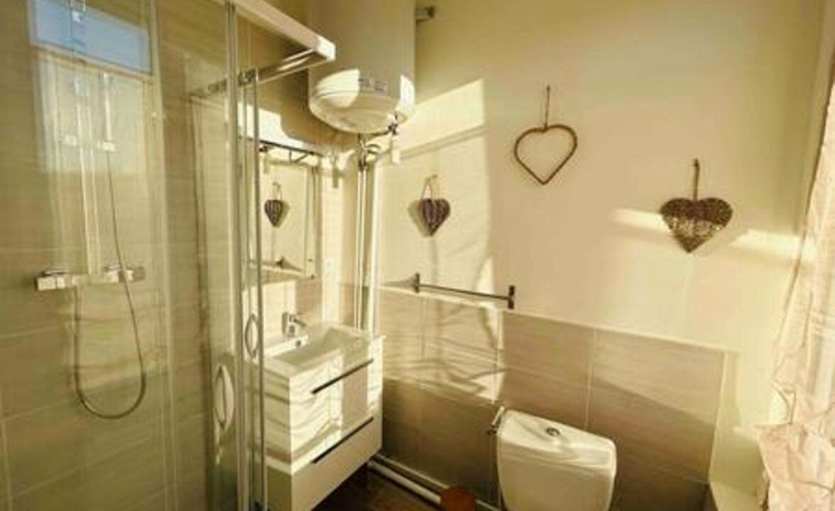 Photo of Bathroom in Reims City Centre