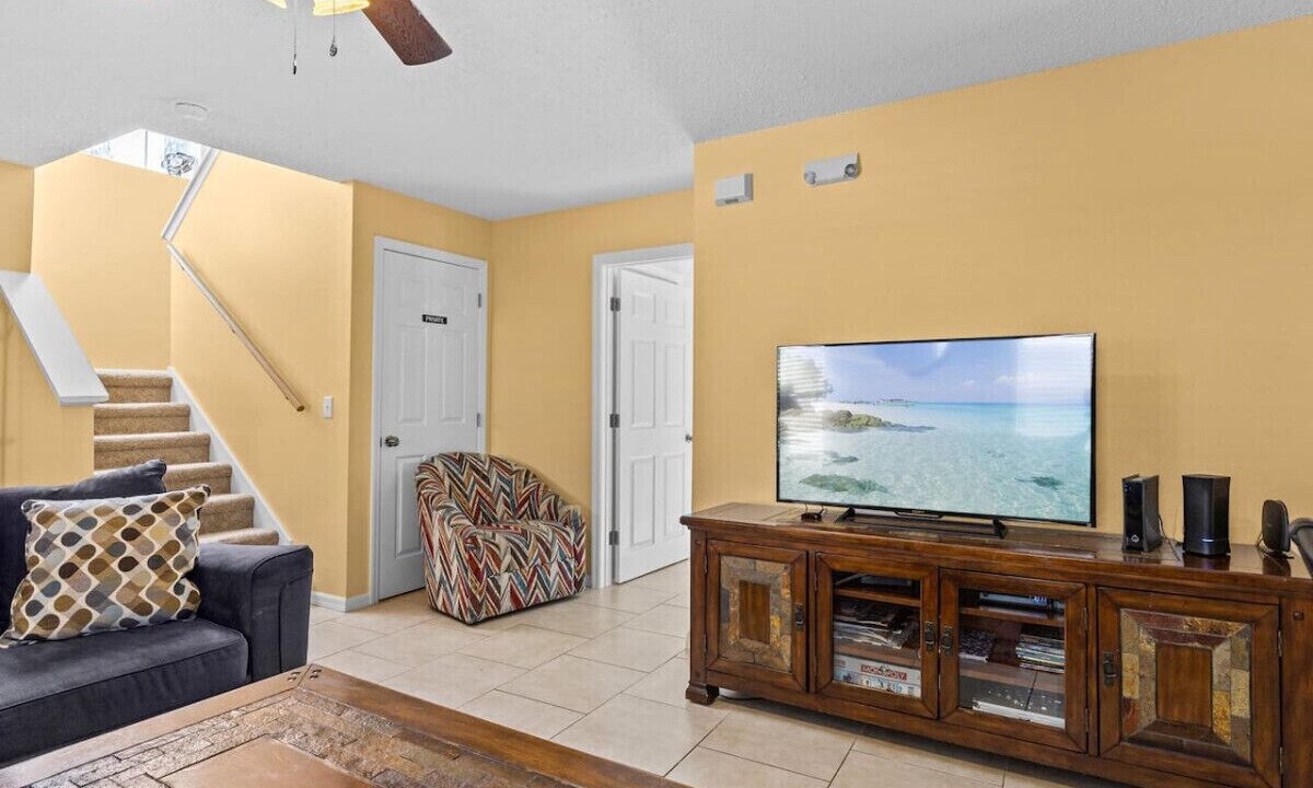Photo of Livingroom in Haines City