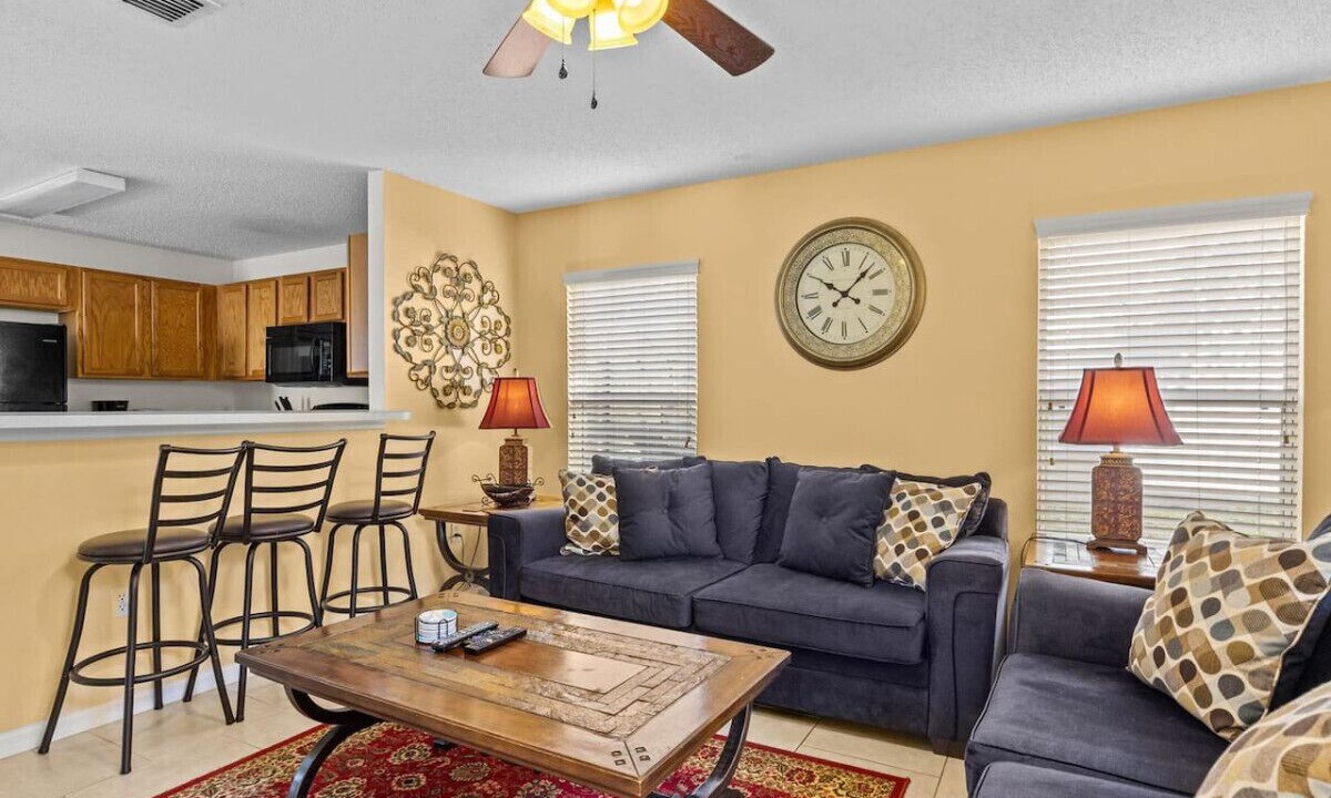Photo of Livingroom in Haines City