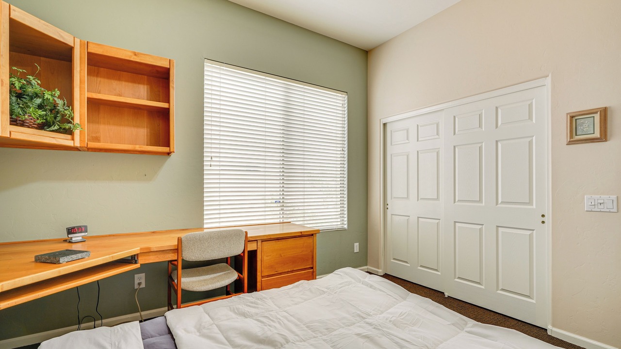 Photo of Bedroom in Saddlebrooke