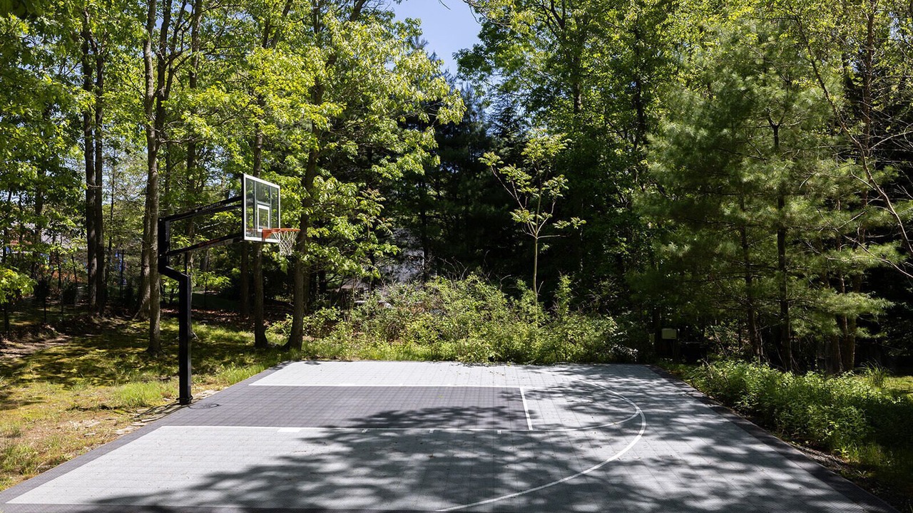 Photo of Others in Noyack