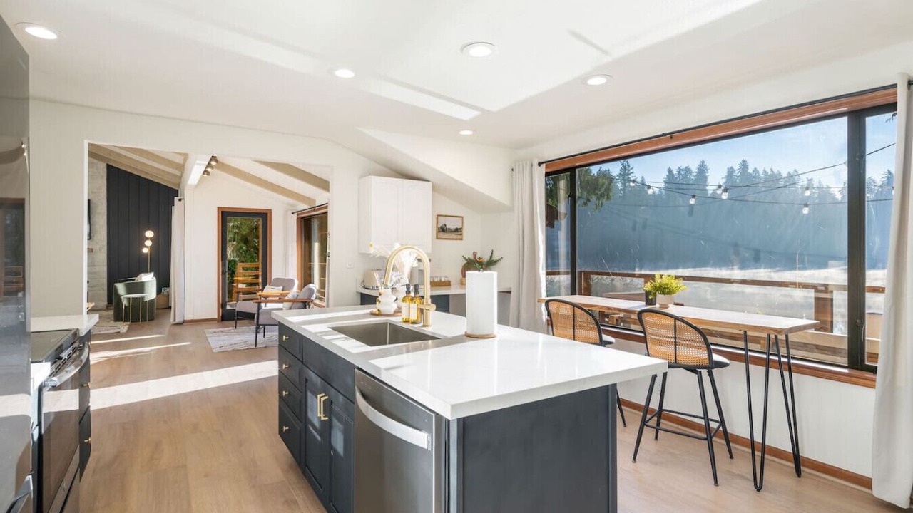 Photo of Kitchen in Maple Heights-Lake Desire