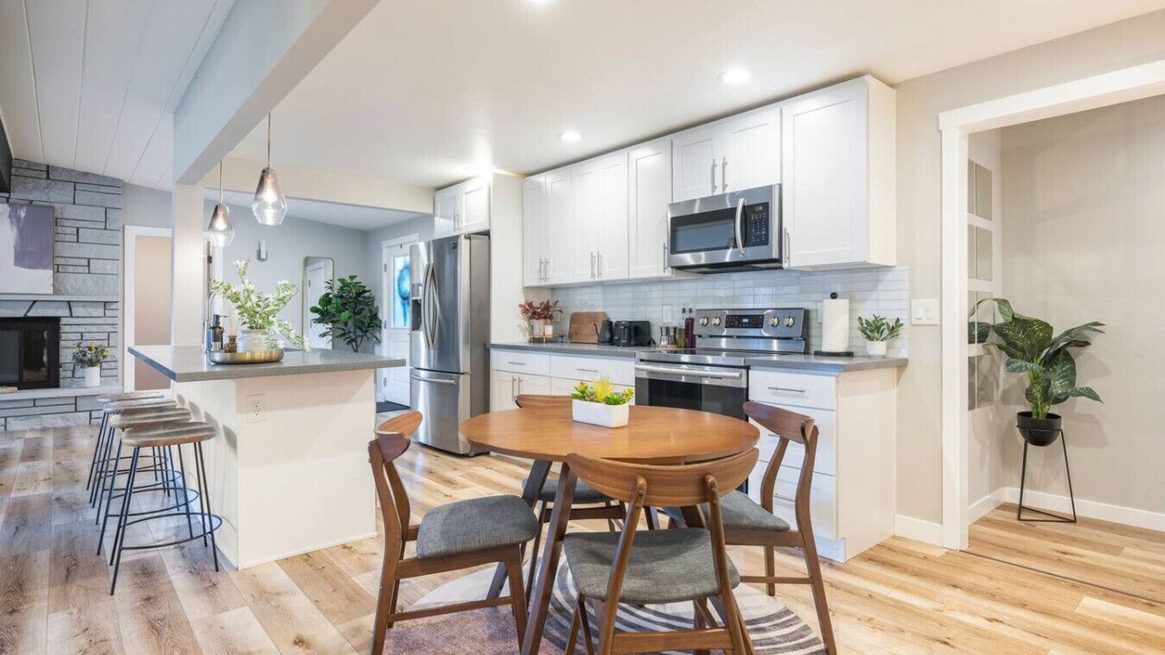 Photo of Others in Hillwood