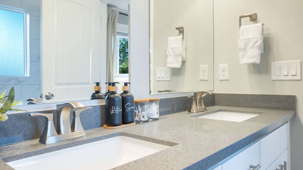 Photo of Bathroom in Hillwood