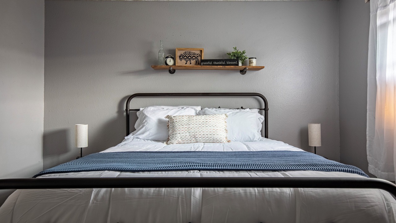 Photo of Bedroom in Glenrock