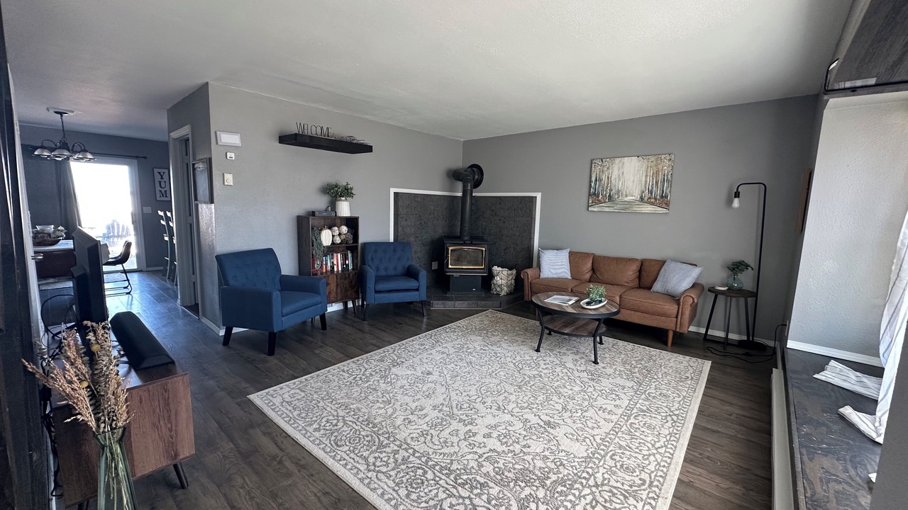 Photo of Livingroom in Glenrock