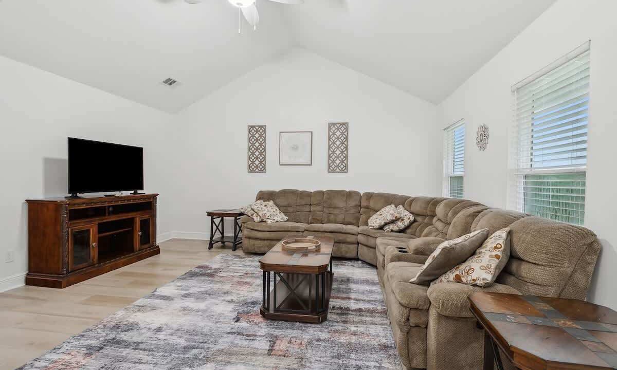 Photo of Livingroom in Slidell