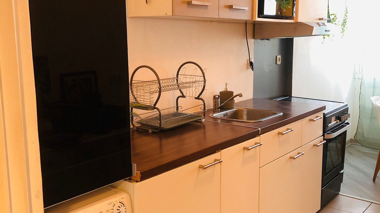 Photo of Kitchen in Center